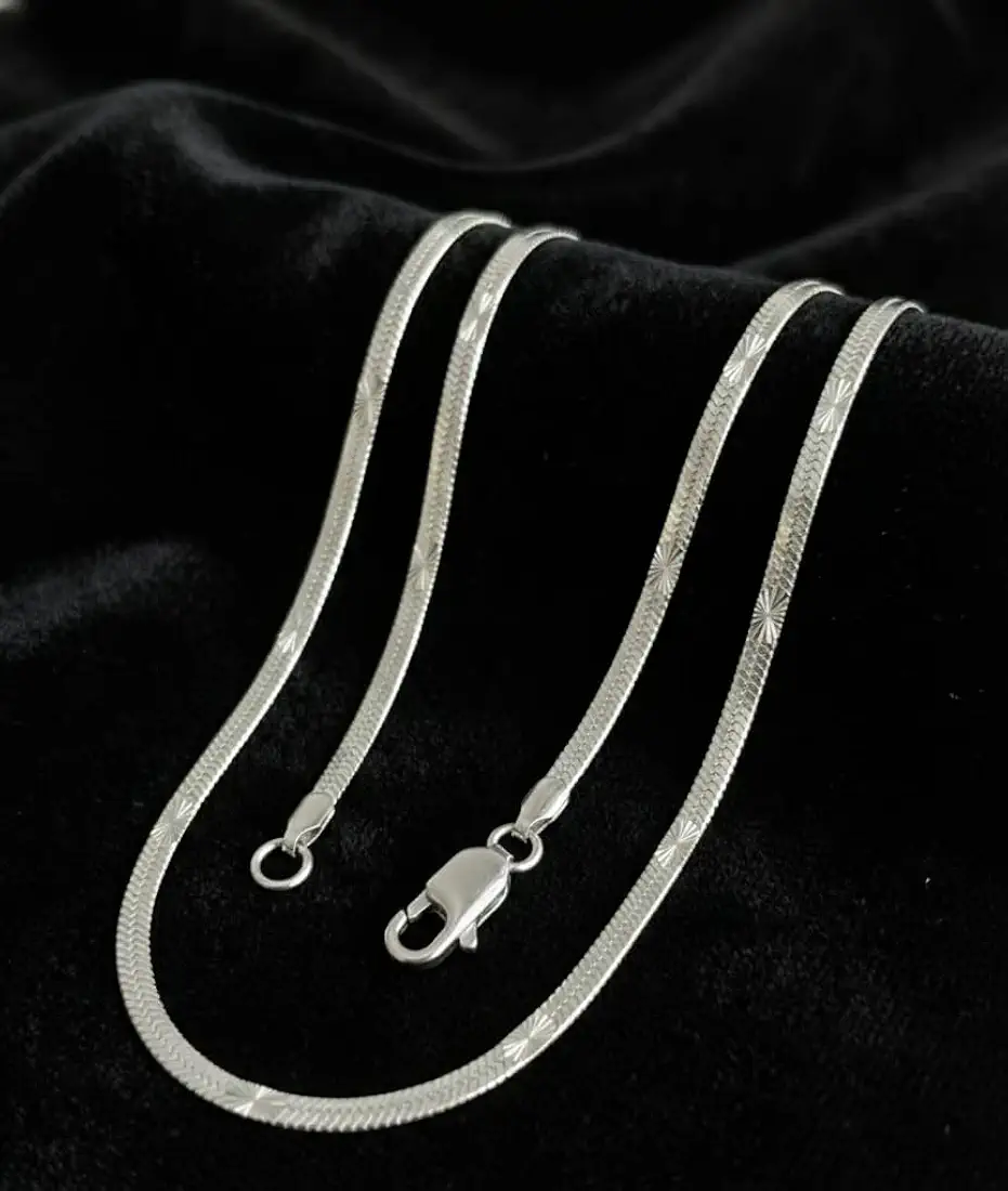 Aesthetic snake chain
